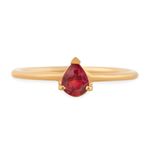 anel-ouro-amarelo-18k750-solitario-safira-vermelha-gota-frontal-ANOASAF757800
