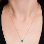 modelo-colar-ouro-amarelo-18k750-esmeralda-cushion-110cts-detalhe-COOAESM61607