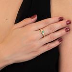 modelo-anel-ouro-amarelo-18k750-esmeralda-oval-34-pontos-detalhe-ANOAESM678200