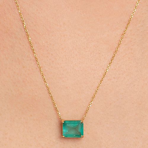 Colar solitário esmeralda retangular 2,82cts