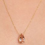 modelo-colar-ouro-amarelo-18k-750-morganita-gota-detalhe-COOAMOR35078