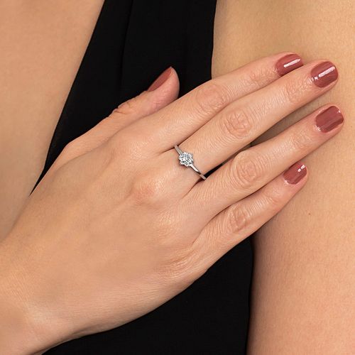 Anel flor brilhantes