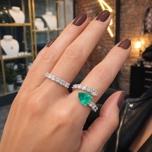 Meia aliança brilhantes brancos 122 pontos