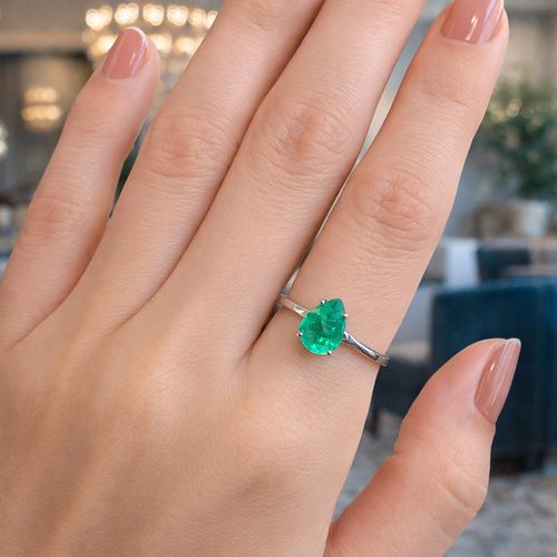 Anel solitário esmeralda colombiana gota 1,25cts
